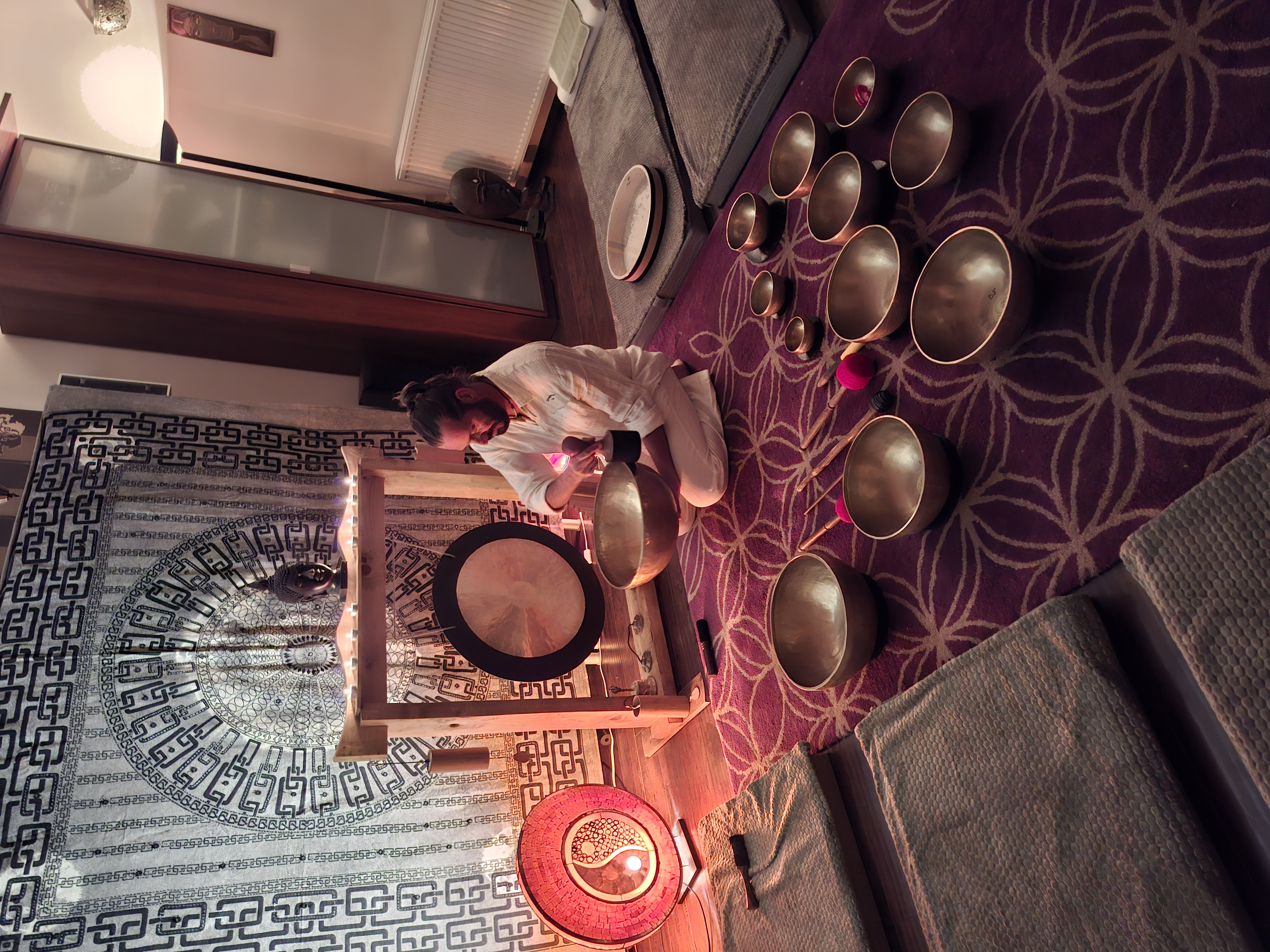 Singing bowl therapy session